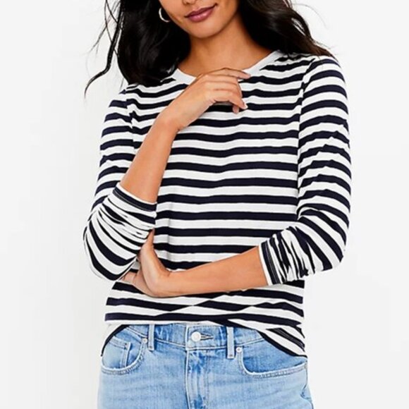 Loft NWOT Black Stripped Crew Neck Long Sleeve Cotton Tee Shirt Everyday Size S - Picture 1 of 7